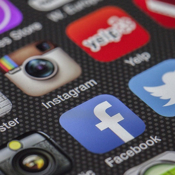 Multimedia & Social Content